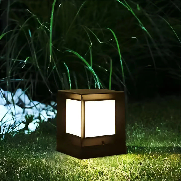 GlowPillar – Sleek Outdoor LED Light