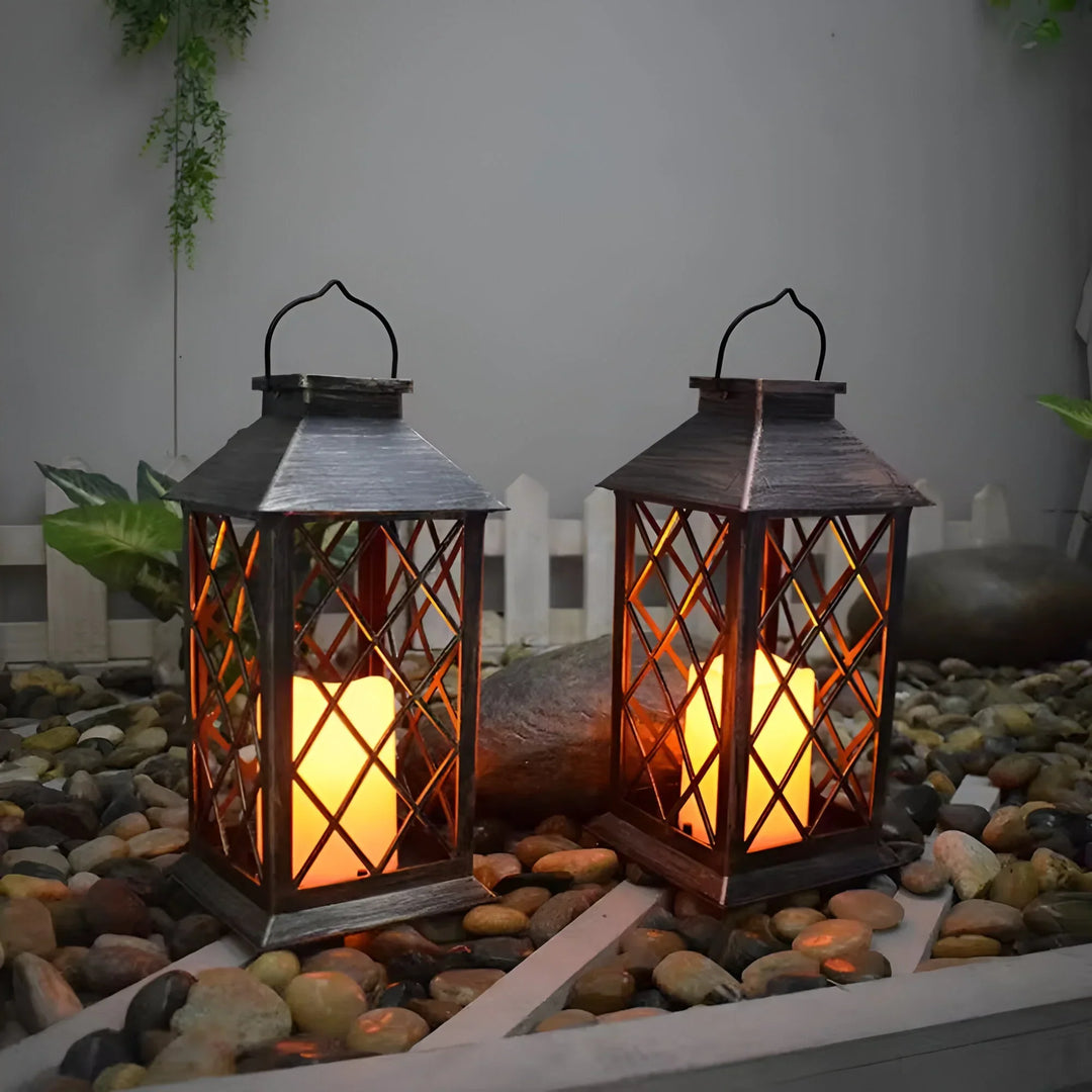LumiCrest – Vintage Solar Garden Light