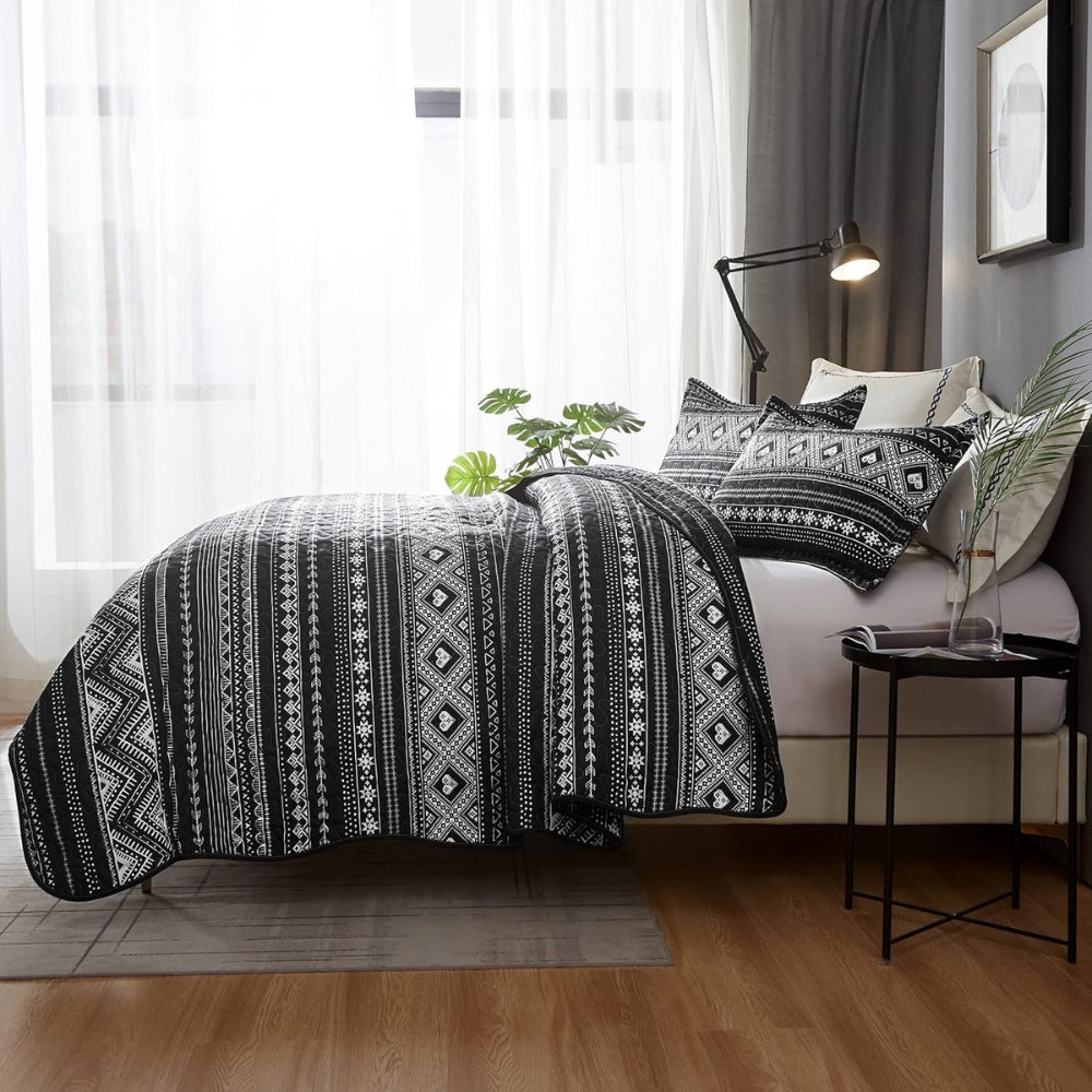Avenzo Modern Boho Style Bedding Set