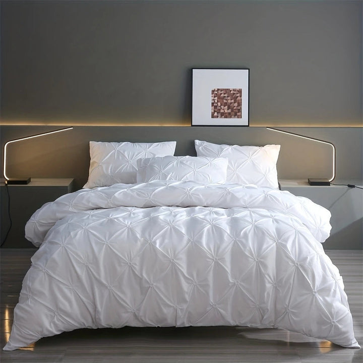 Amore Luxury Pinch Pleat Duvet Cover Set