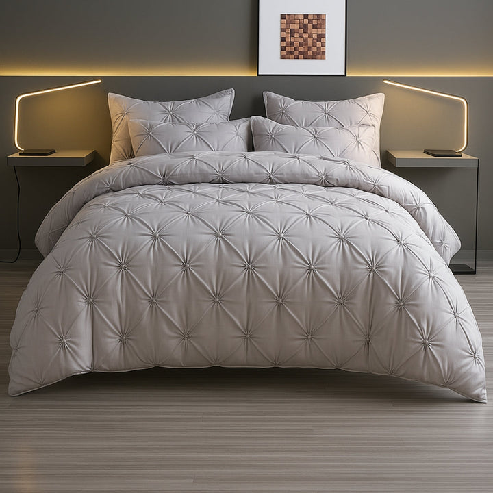 Amore Luxury Pinch Pleat Duvet Cover Set