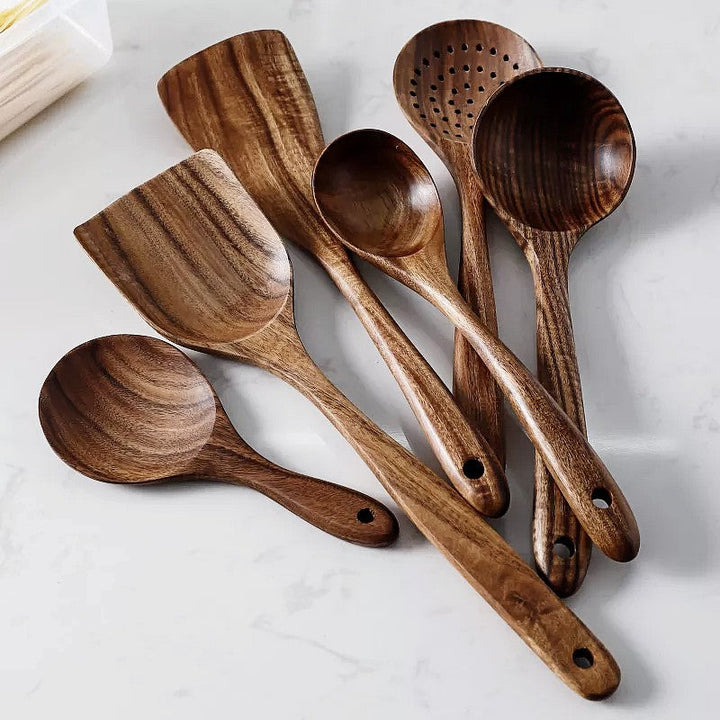 NordTeak 7-piece kitchen helper set – premium teak wood tools for stylish and versatile cooking
