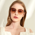 Women's square sunglasses with elegant metal frame and mirrored lenses