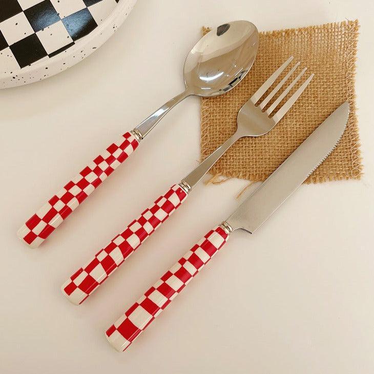 RetroChef – Stylish stainless steel cutlery with checkerboard pattern