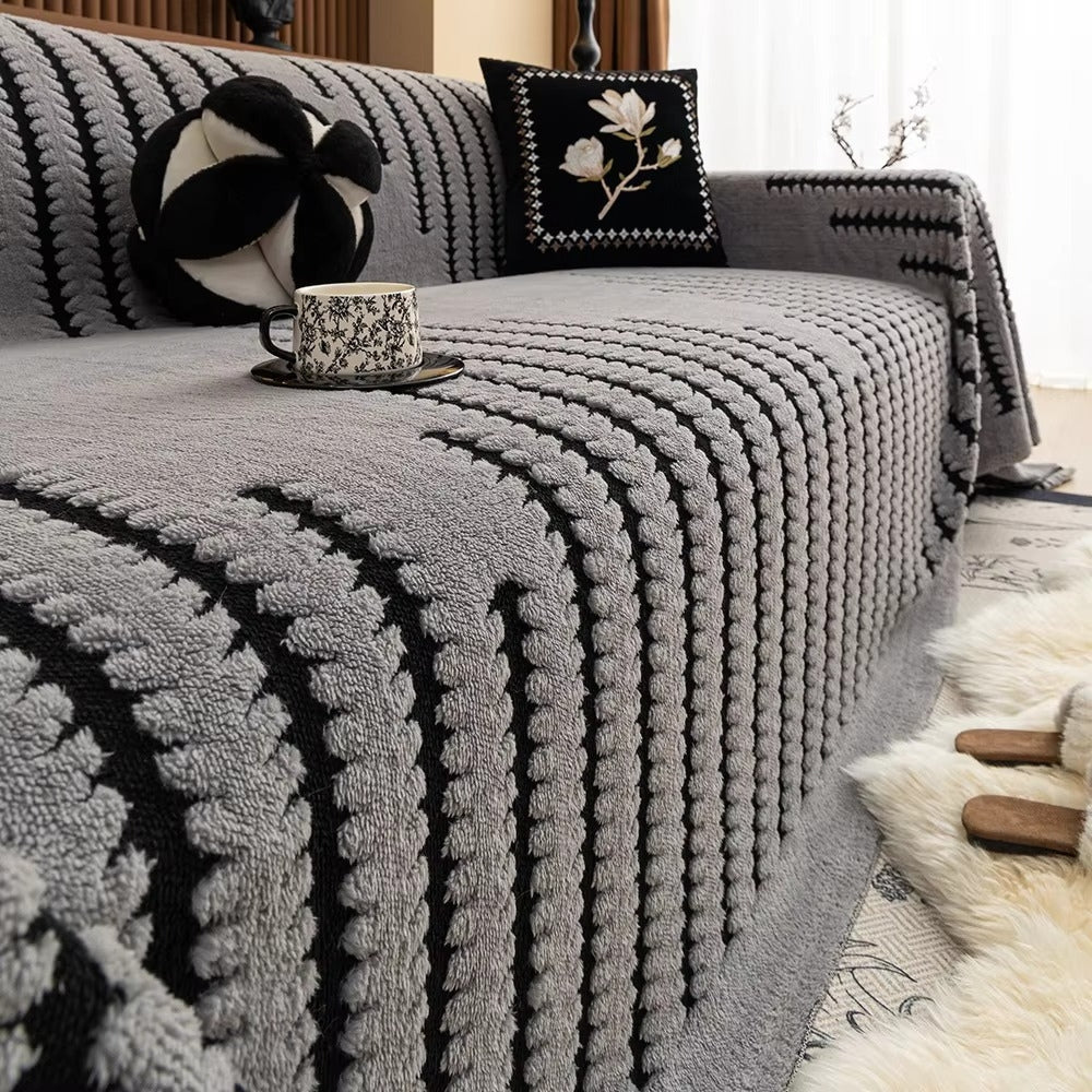 CouchGuard – Plush sofa cover with non-slip backing