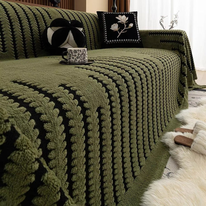 CouchGuard – Plush sofa cover with non-slip backing